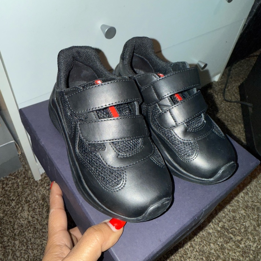 PRADA
Toddler 100% Authentic
